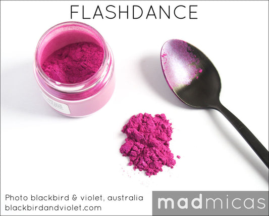 Flirt Premium Pink Mica – Mad Micas