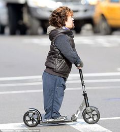 Peter Dinklage micro scooter