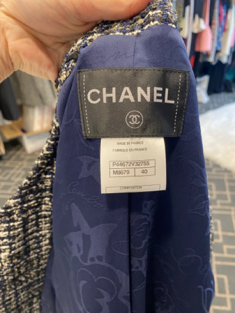 Chanel Grey And Black Tweed Sz 40 Jacket – eliterepeatny