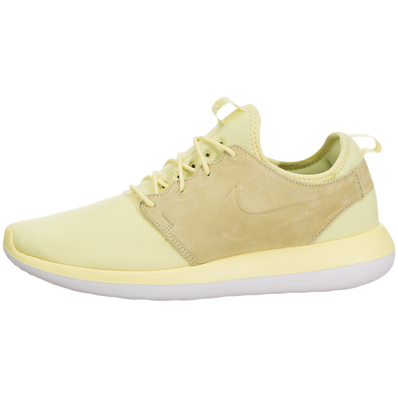 nike roshe two beige