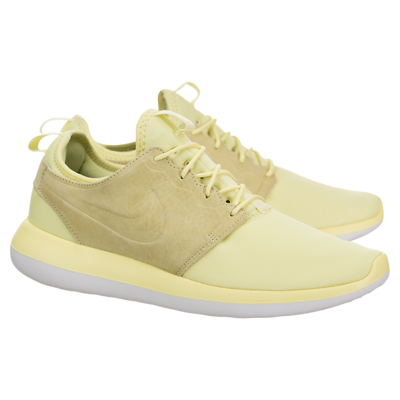 nike roshe two beige