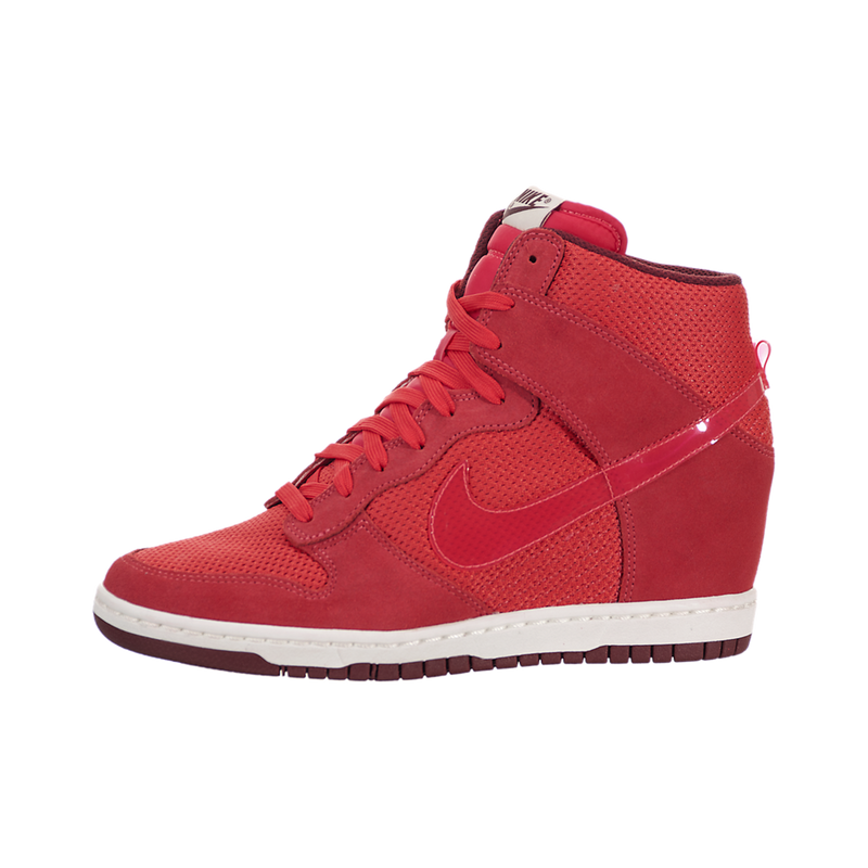 nike dunk sky hi red