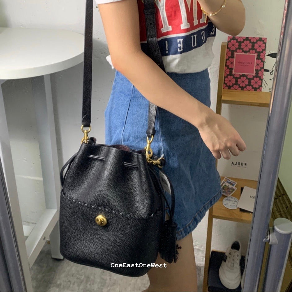 coach lora bucket bag black