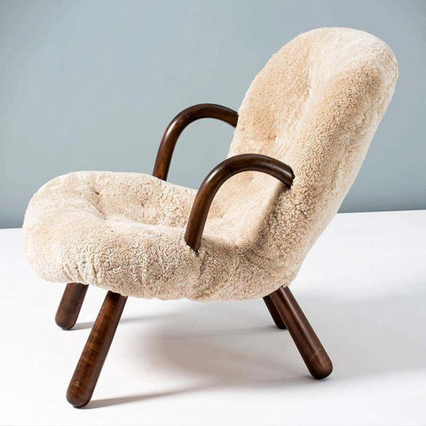 clam chair