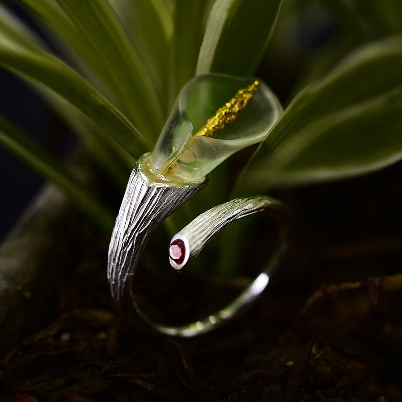 Anillo de flor Lirio – FÉNIX JOYEROS