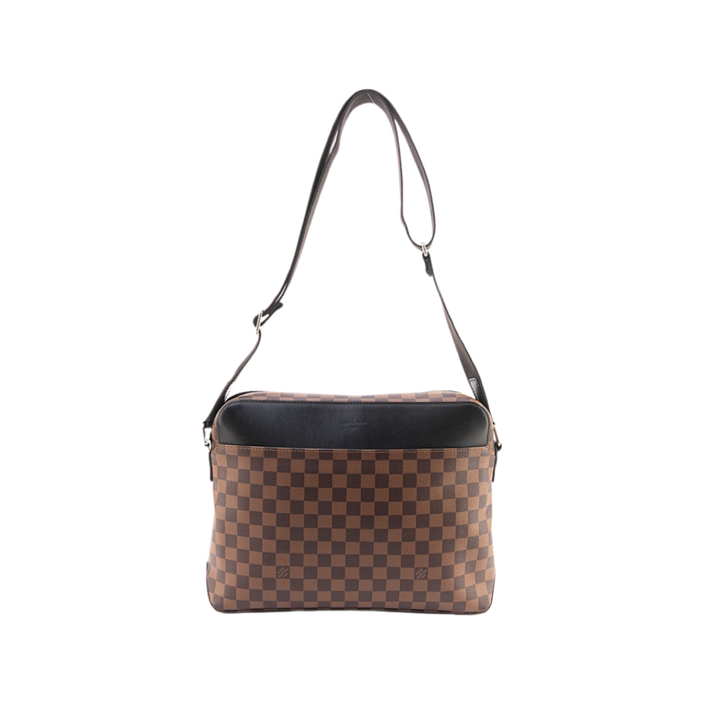 LOUIS VUITTON MM DISTRICT MESSENGER BAG – CanLuxHub