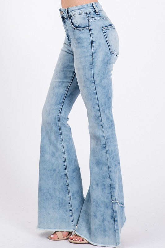 frayed hem bell bottom jeans