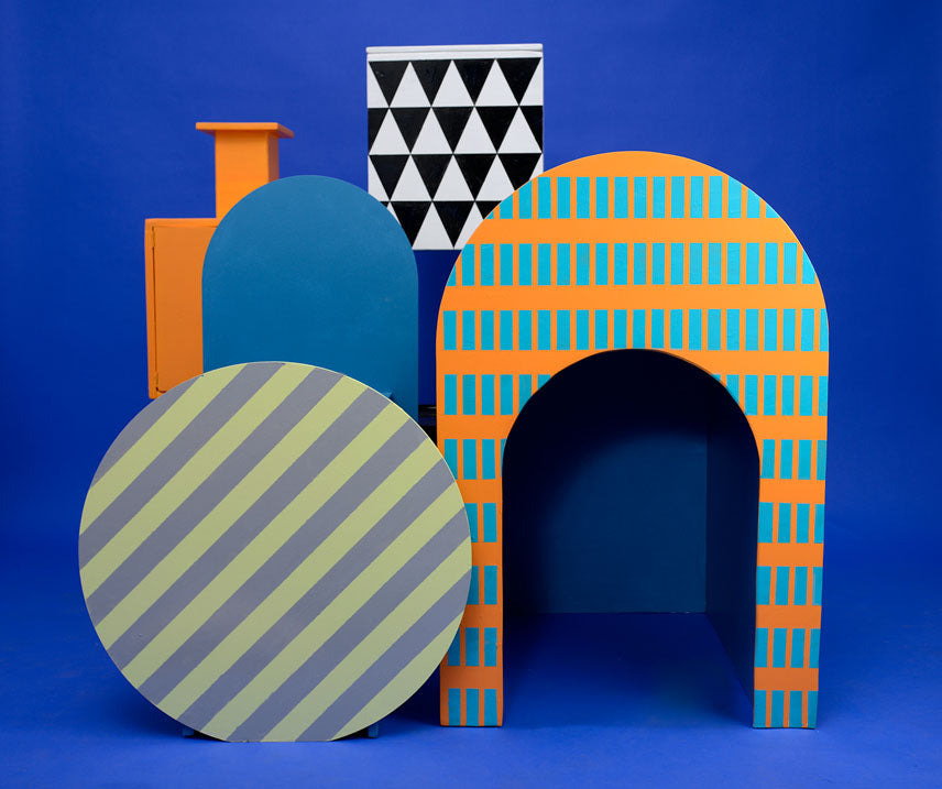 collection Rifùgiati, pieces on a blue background