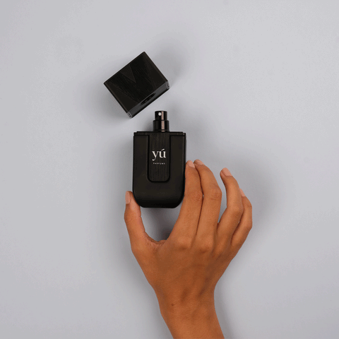 Opening bottle of Yú Parfums niche fragrance subscription 
