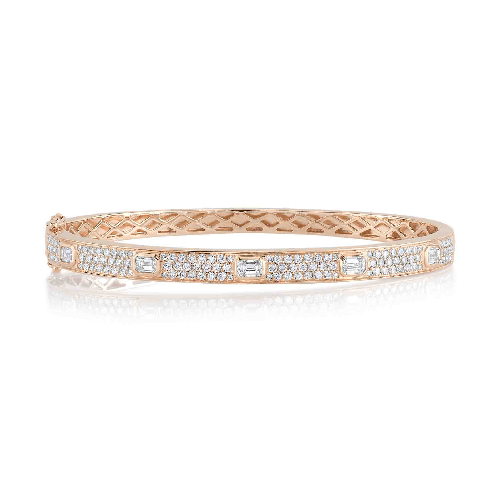 1.80CT DIAMOND EMERALD PAVE BANGLE