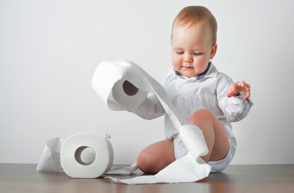 https://cdn.shopify.com/s/files/1/0325/7932/1915/files/blonde_toddler_in_shirt_and_toilet_paper_rolls_with_potty_600x600.png?v=1692907837
