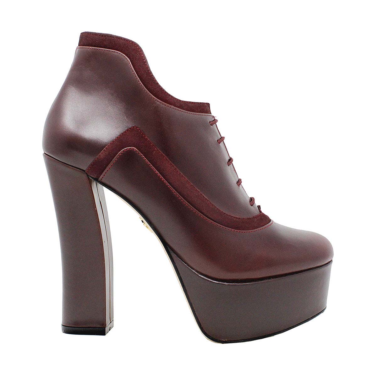 Handmade leather shoes | Regina Romero