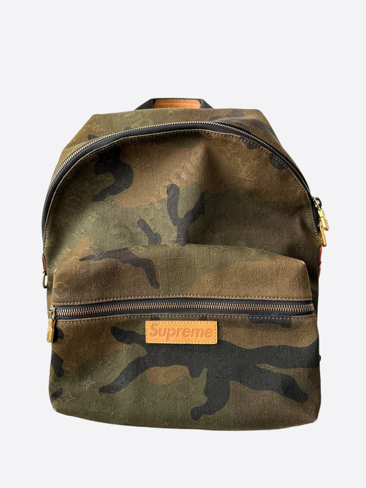 supreme backpack louis vuittons