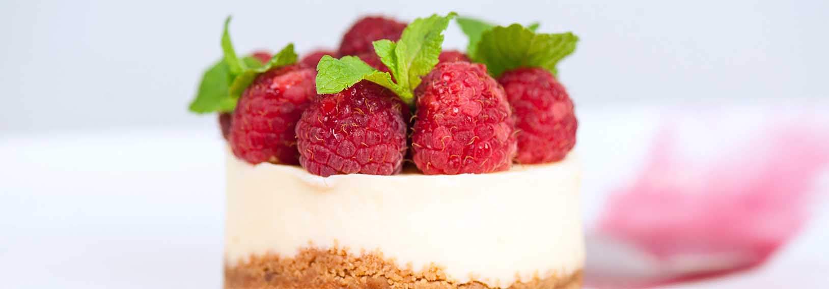 Raspberry Mini Vegan Cheesecake