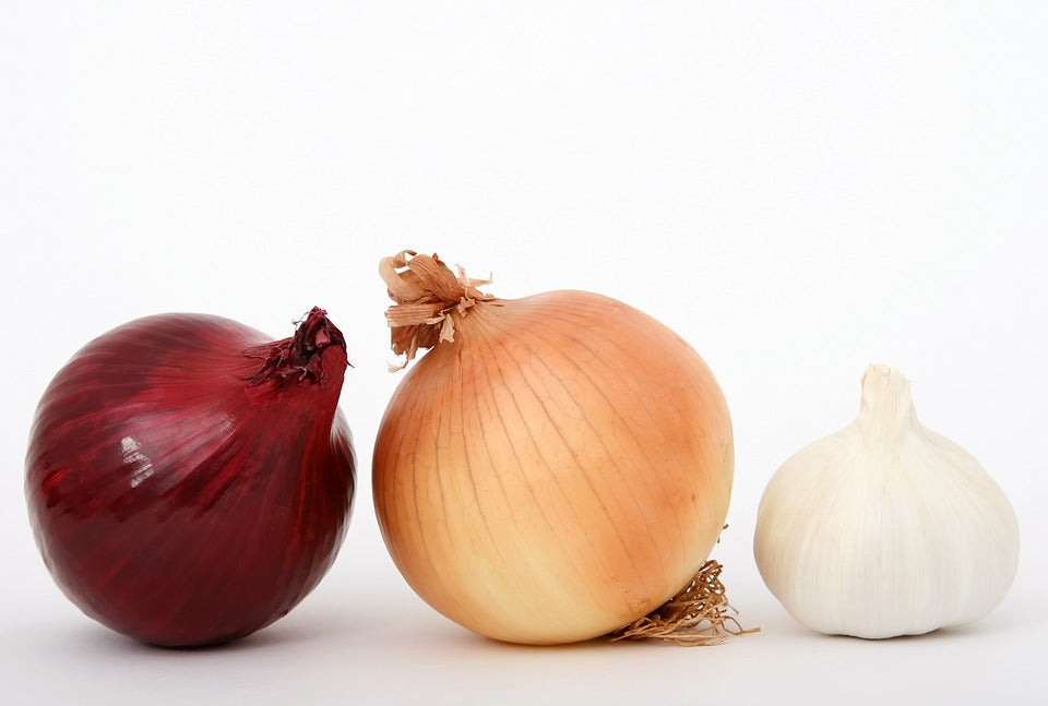 Red and yellow onions