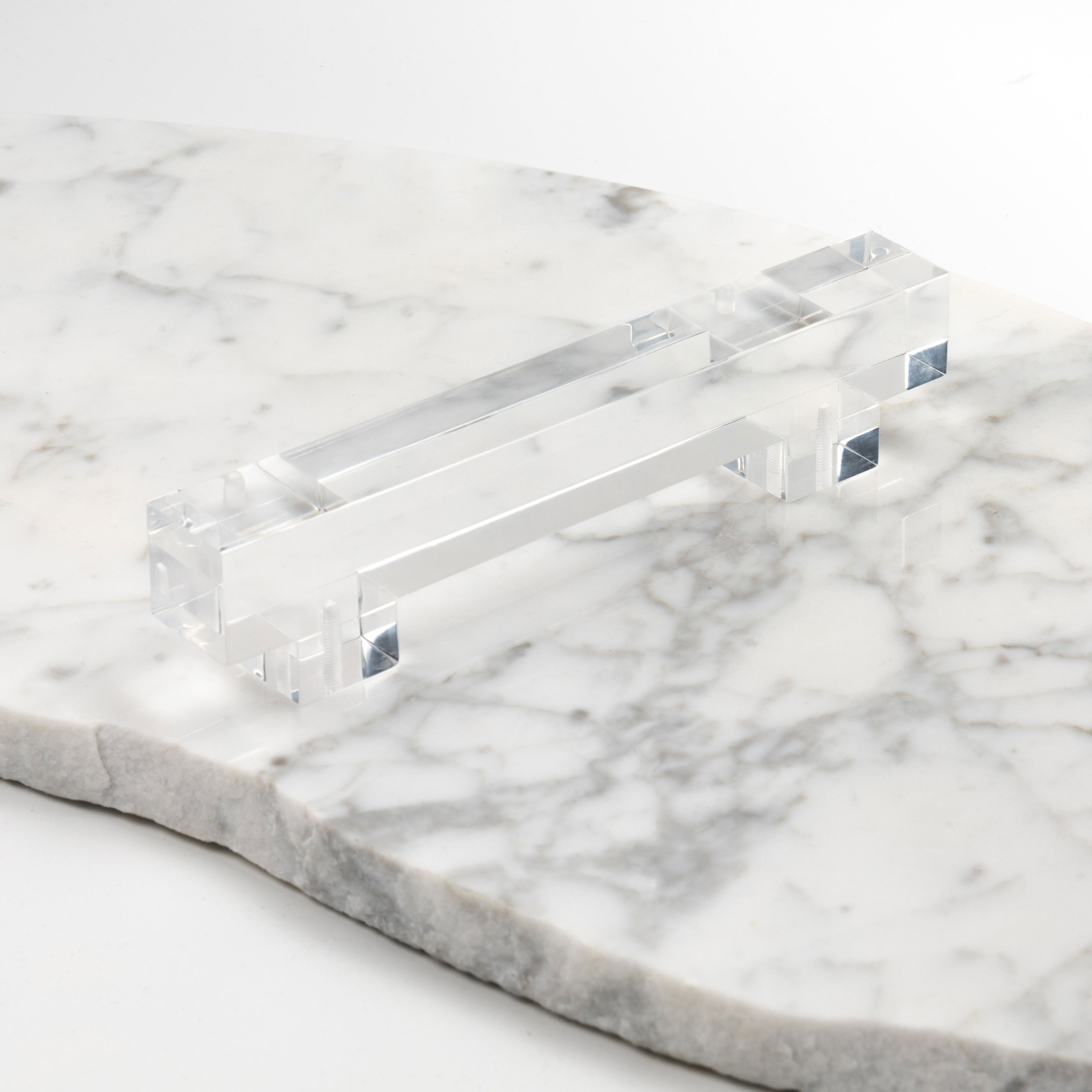 Lucite Drawer Pull (Set of 2)