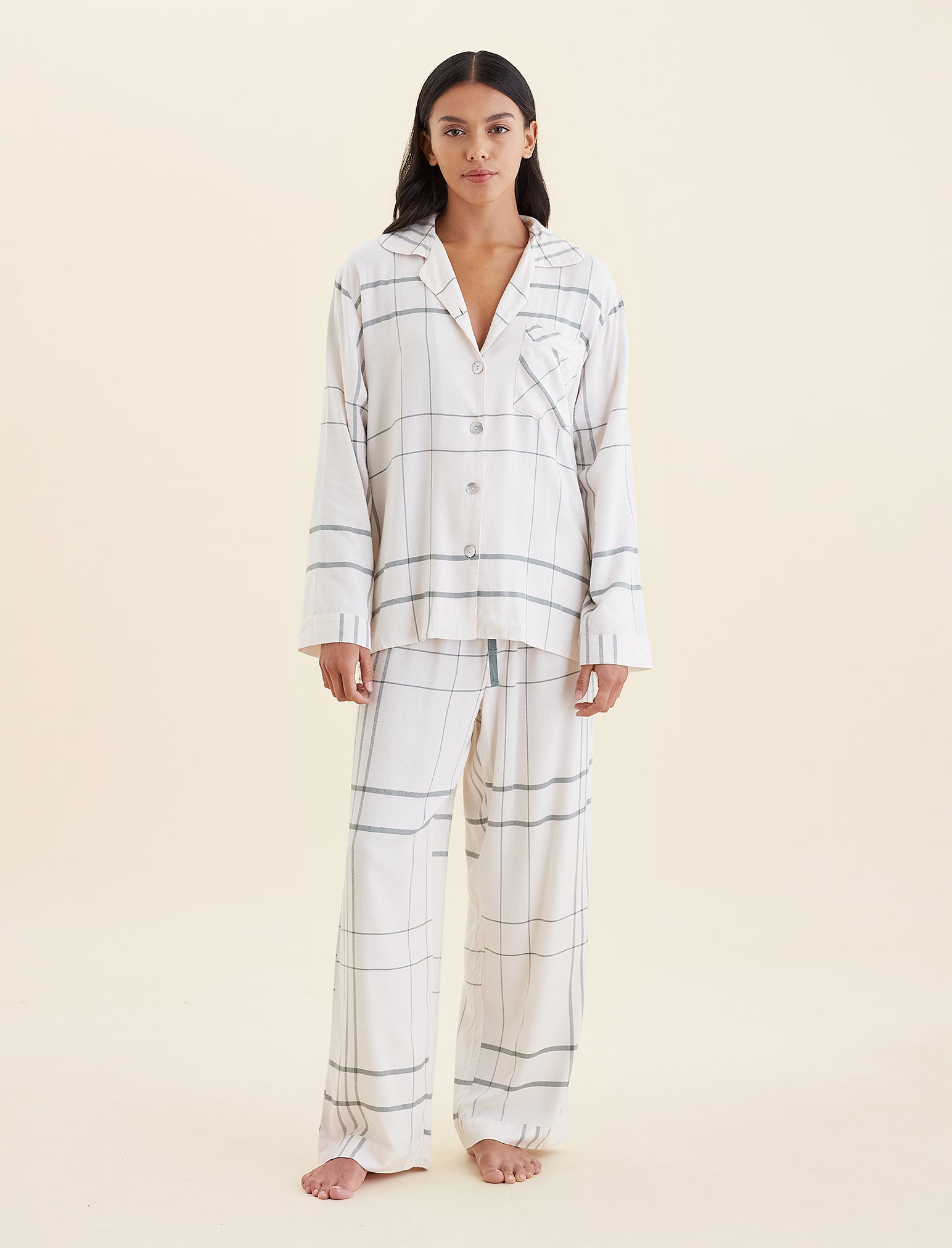 22022 118 ComfyPlaidPJ Almond 0001