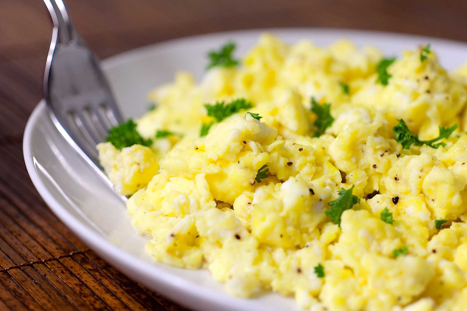 can i feed my dog scrambled eggs for diarrhea