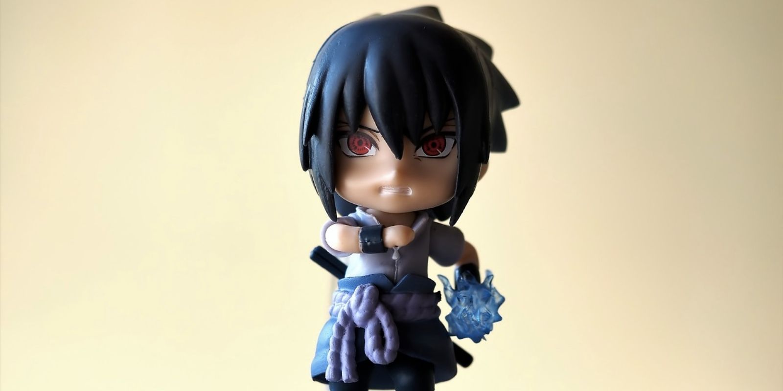 sasuke-figurine-eclaire-jjba-shop