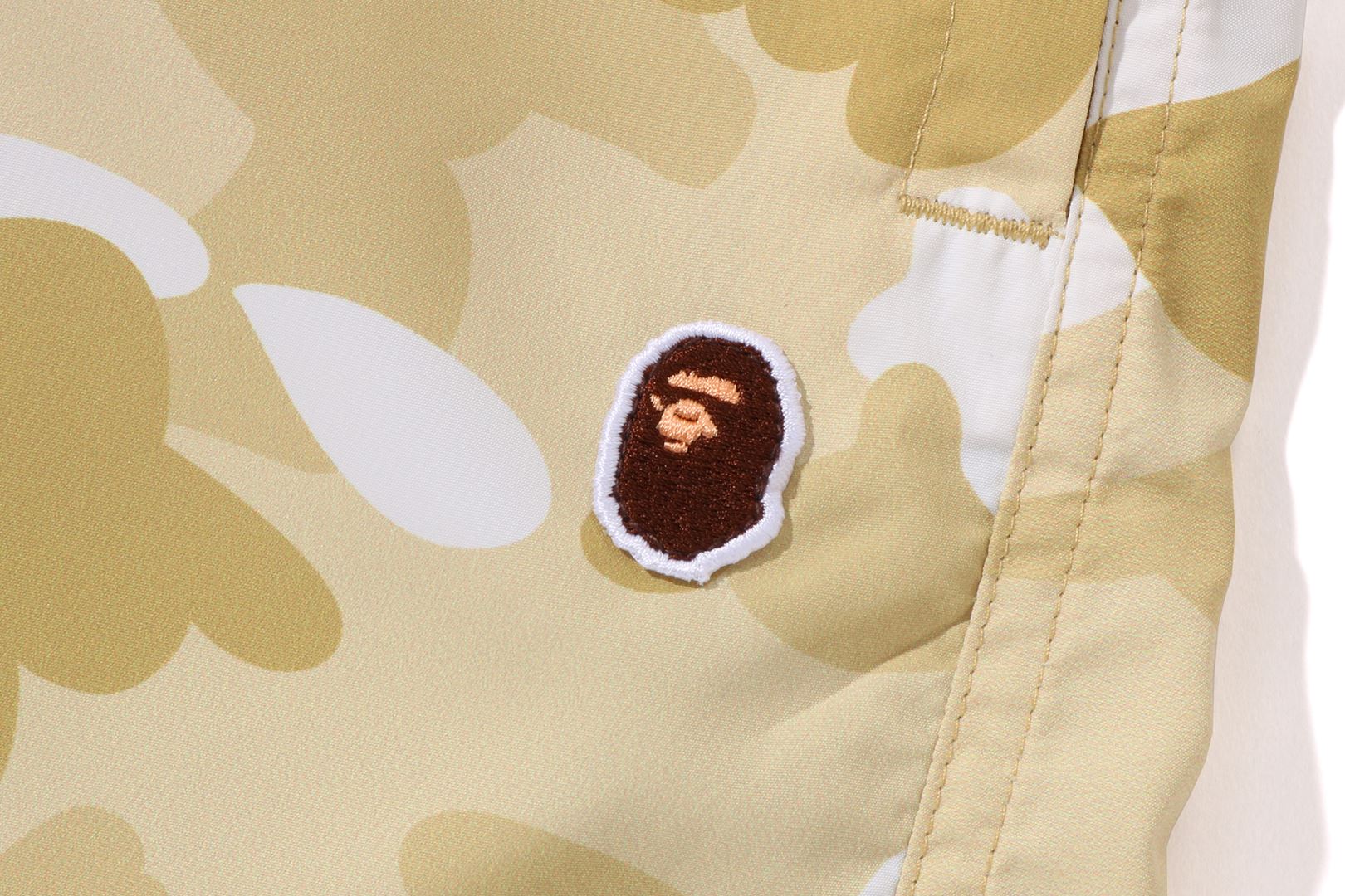 COLOR CAMO APE HEAD ONE POINT BEACH SHORTS