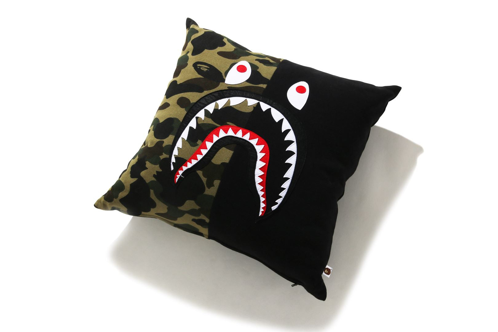 1ST CAMO SHARK SQUARE CUSHION