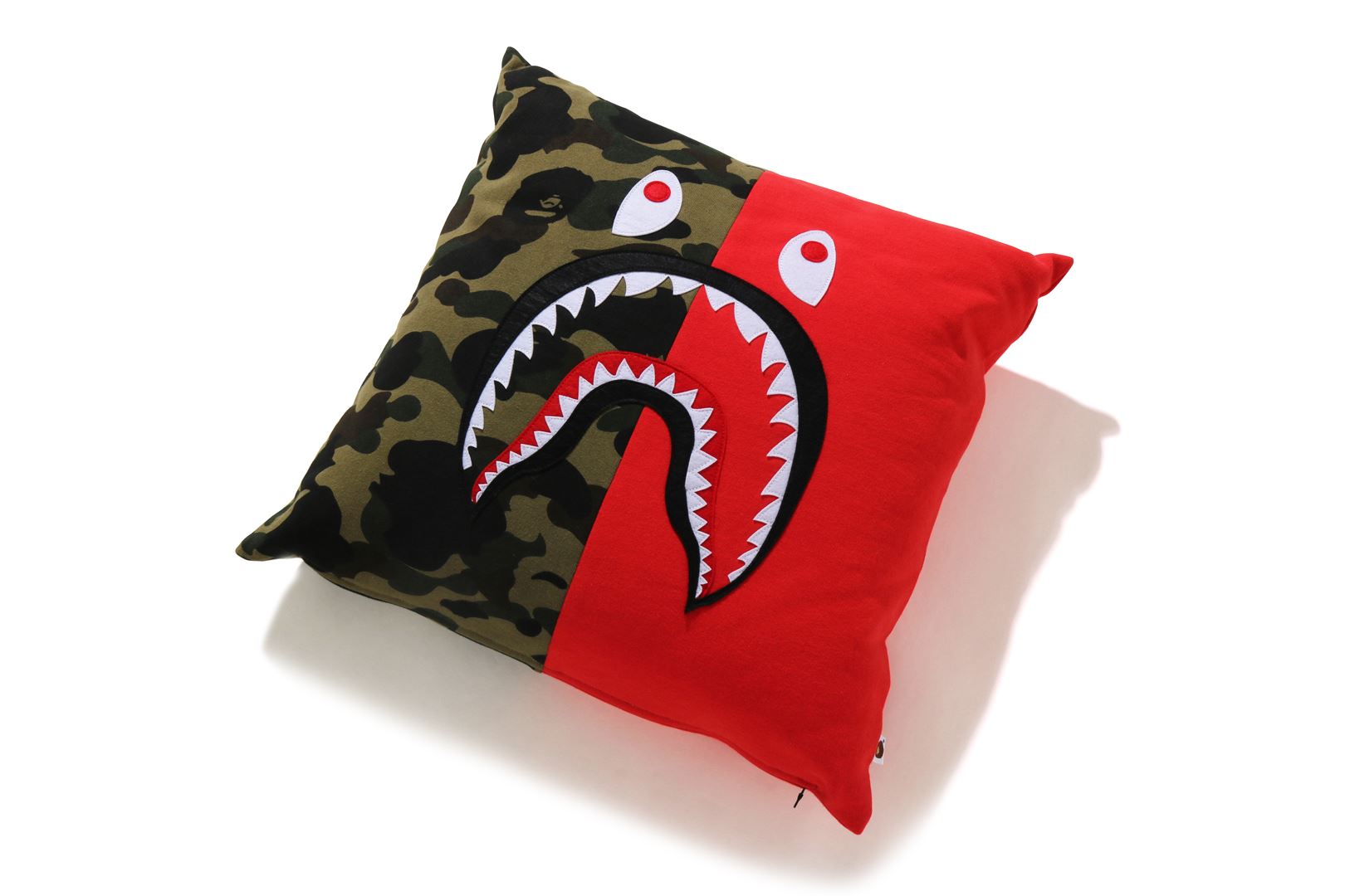 1ST CAMO SHARK SQUARE CUSHION