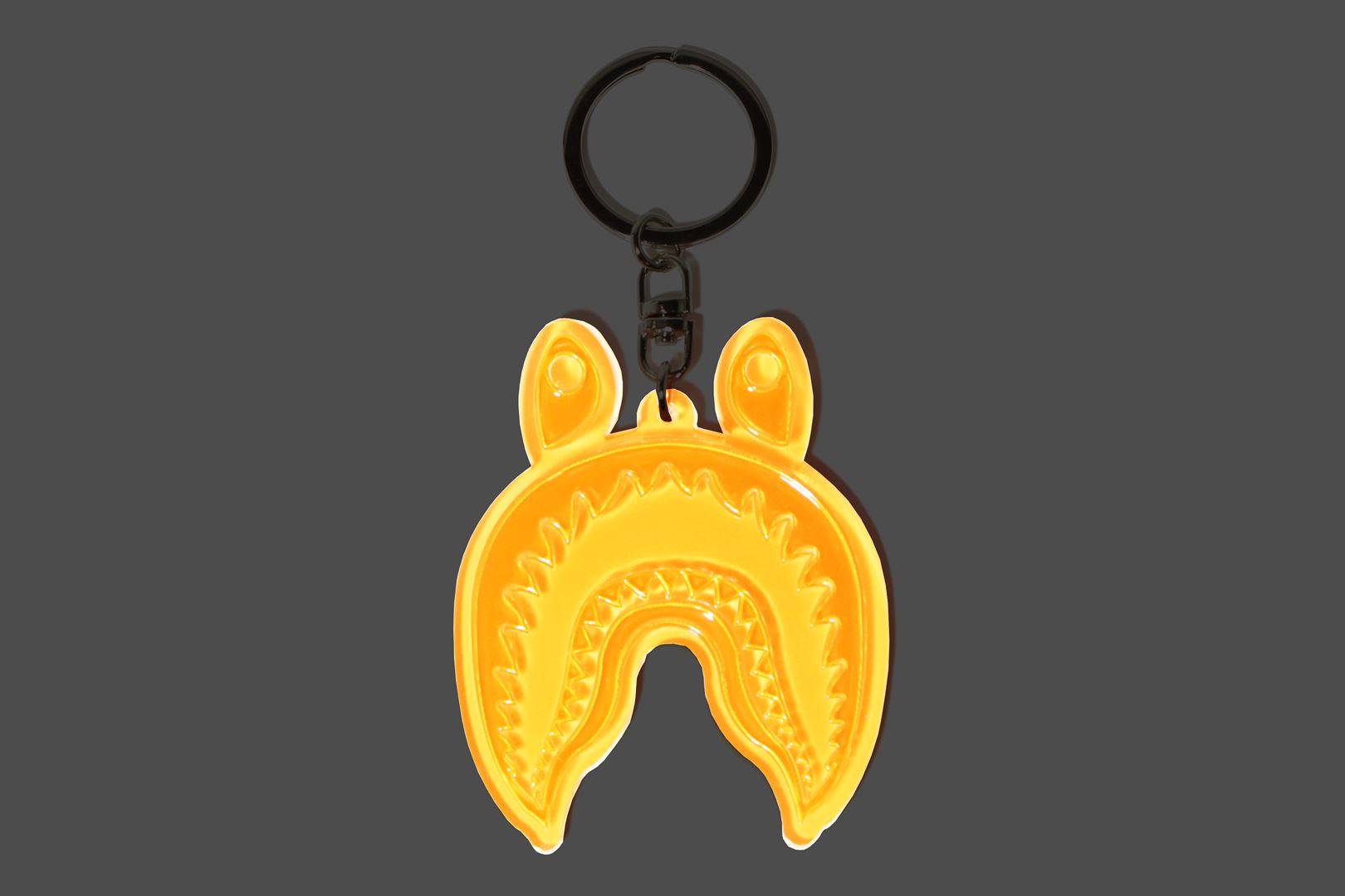 SHARK REFLECTIVE KEYCHAIN