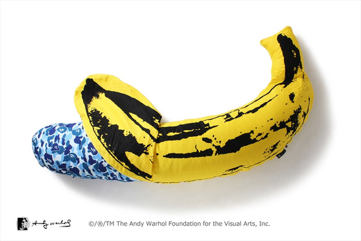 【 BAPE X MEDICOM TOY X ANDY WARHOL 】ABC CAMO BANANA CUSHION L