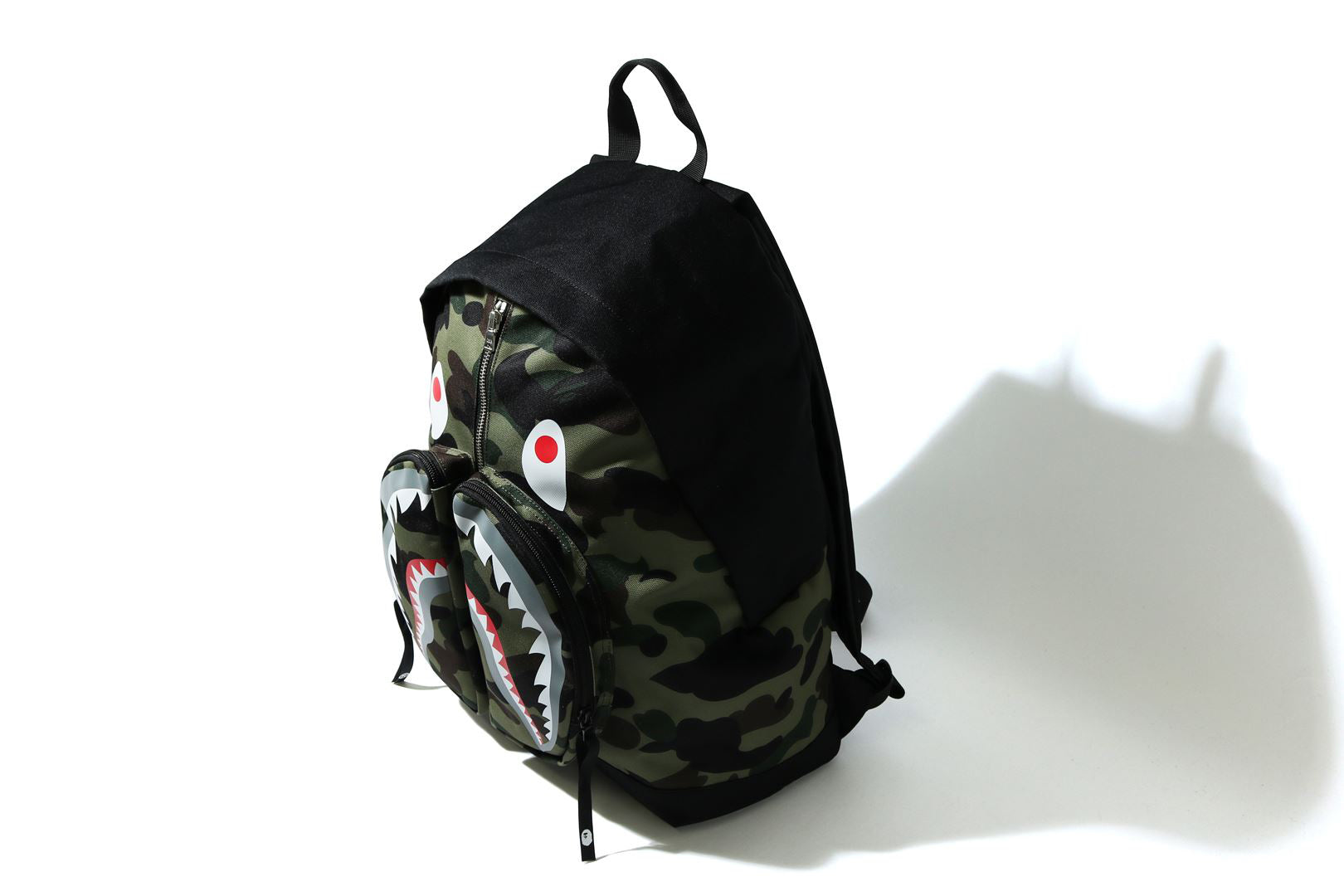 1ST CAMO SHARK DAY PACK