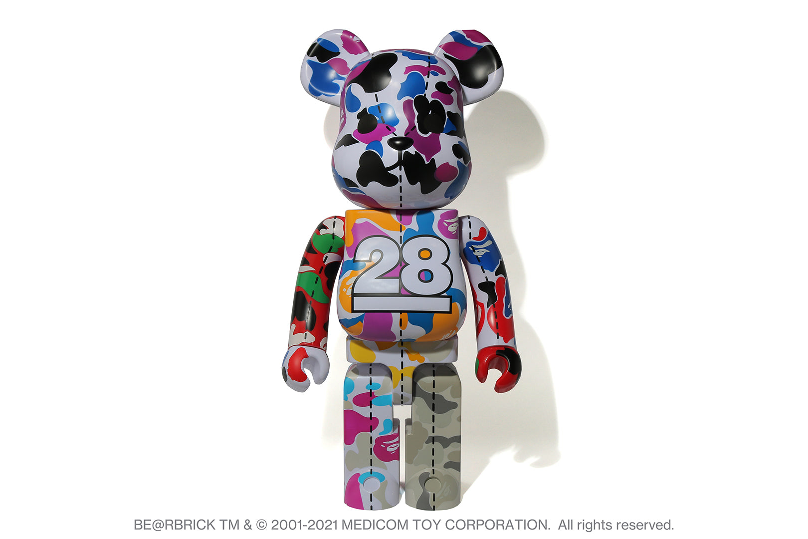 A BATHING APE 28TH ANNIVERSARY BE@RBRICK BAPE CAMO 1000%