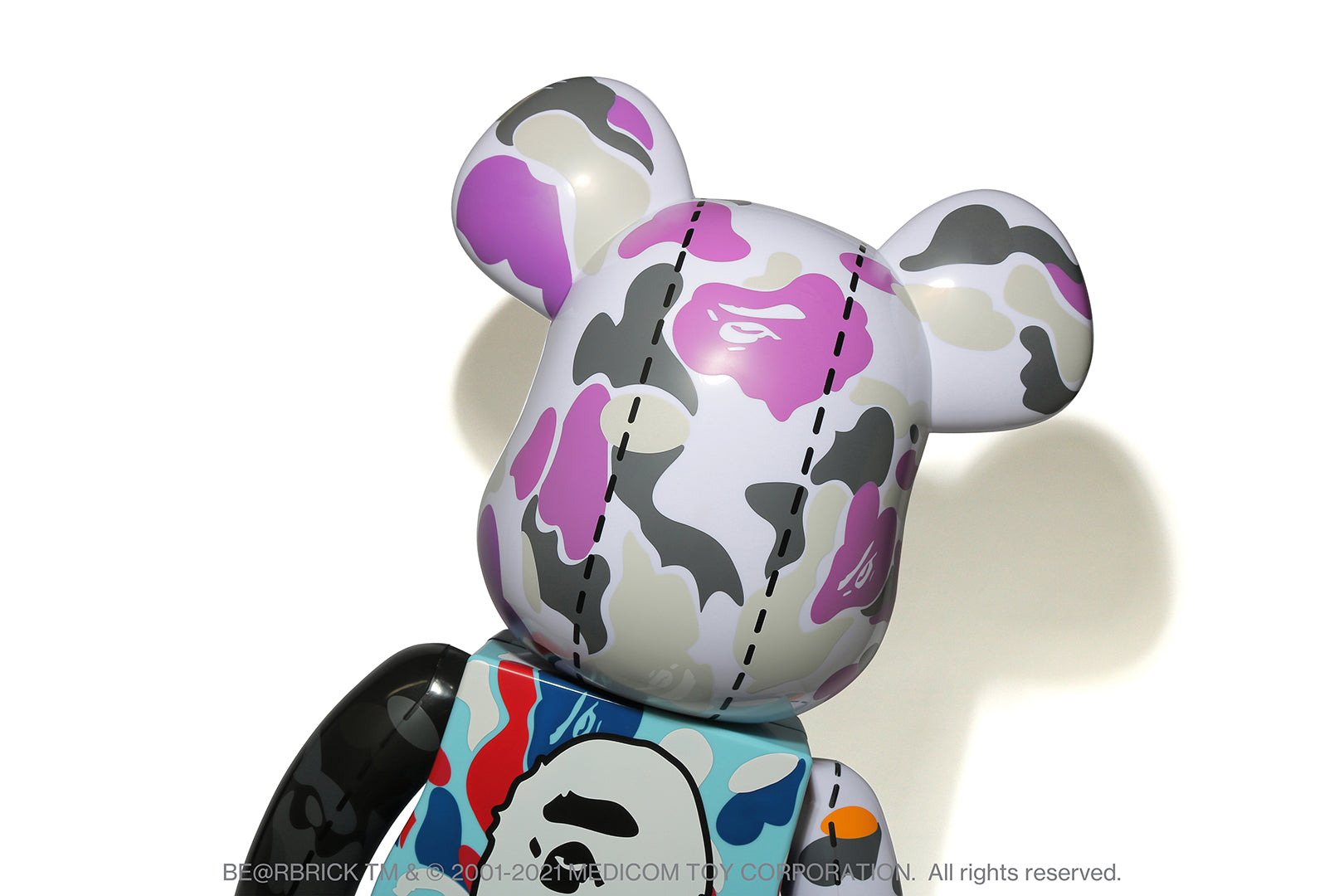 A BATHING APE 28TH ANNIVERSARY BE@RBRICK BAPE CAMO 1000%