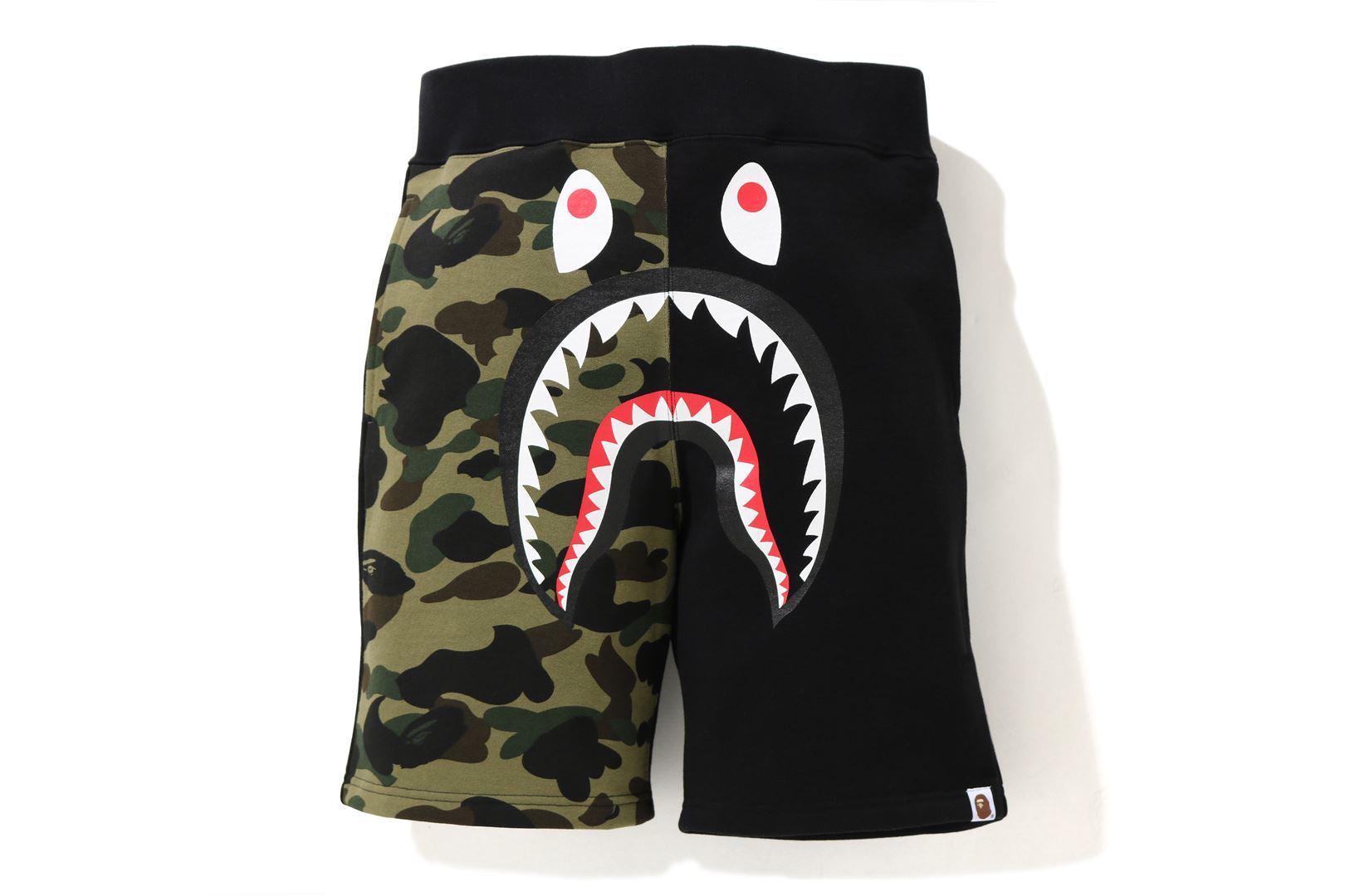 SHARK SWEAT SHORTS