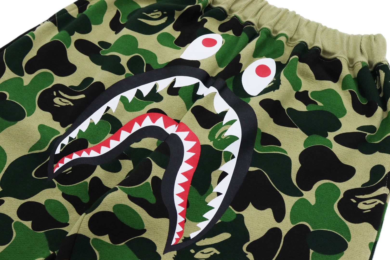 BIG ABC CAMO SHARK SWEAT SHORTS