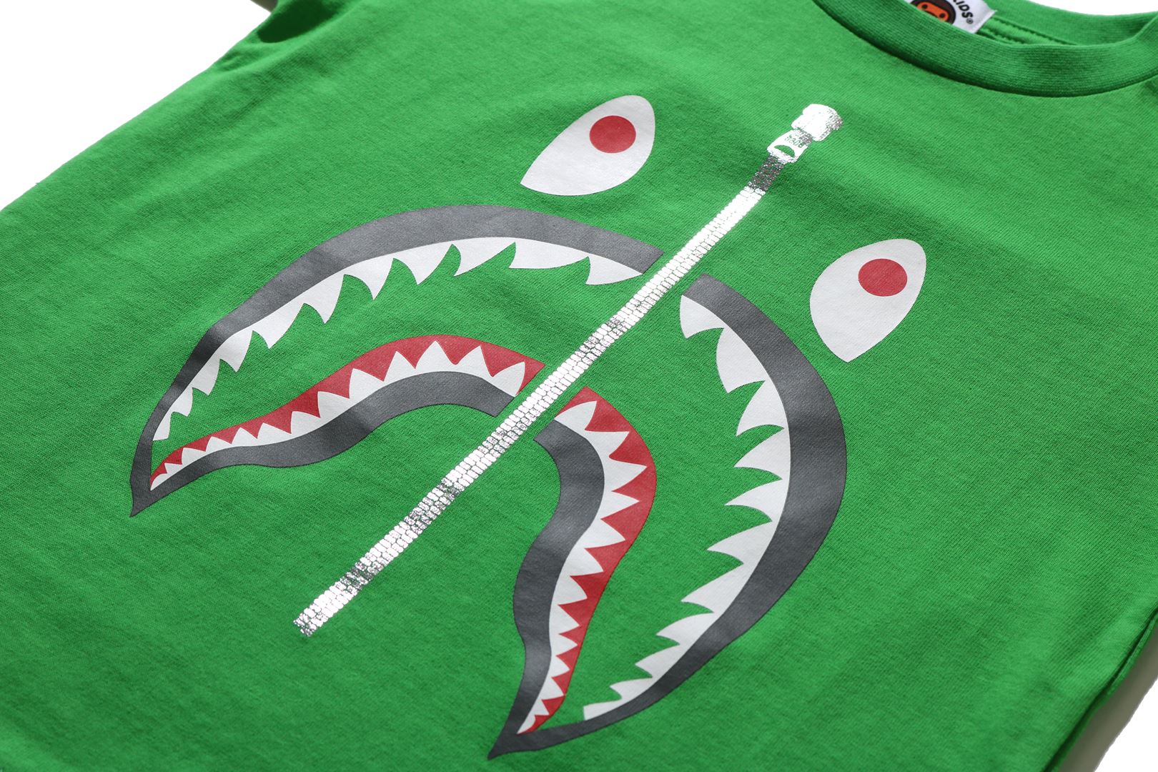 SHARK TEE