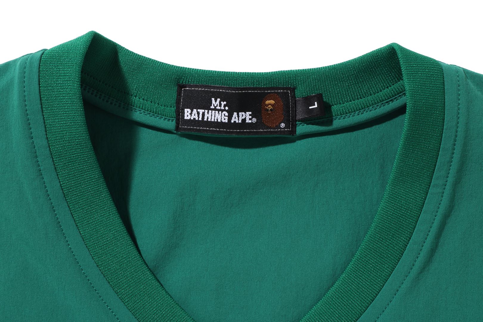 MR.BATHING APE V NECK PULLOVER WINDBREAKER