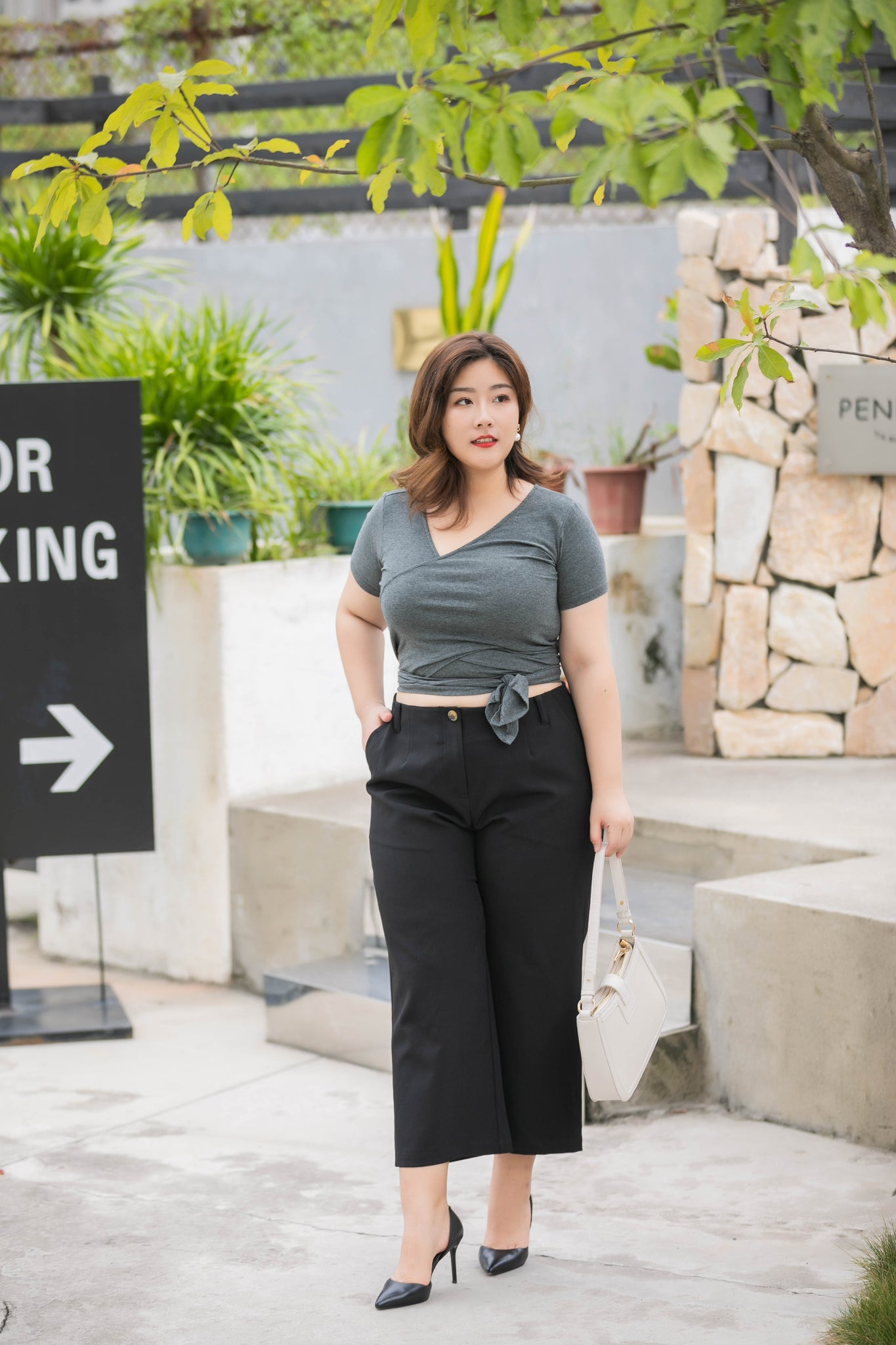 cheap plus size cropped trousers