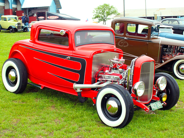 Traditional Ford 3-window coupe