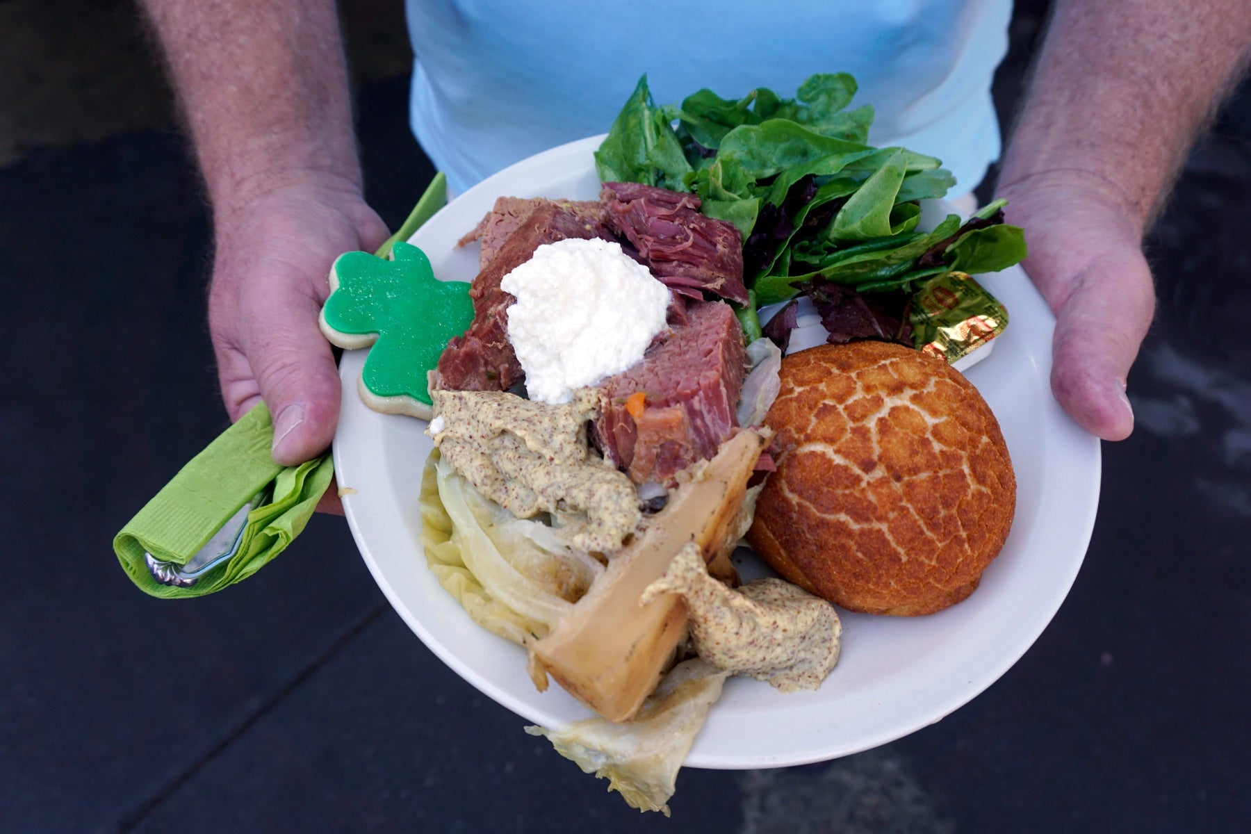 corned beef and cabbage dinner