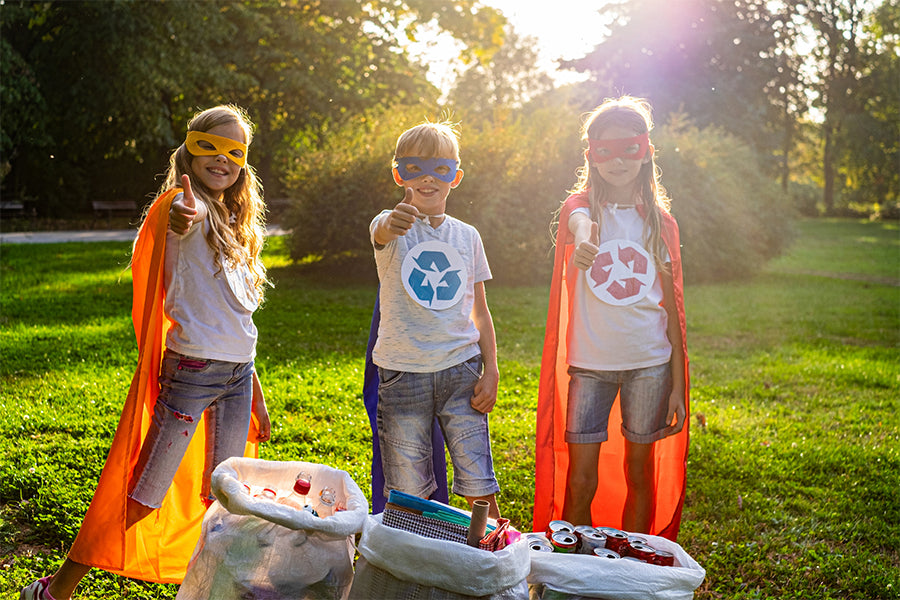 kids recycling outside