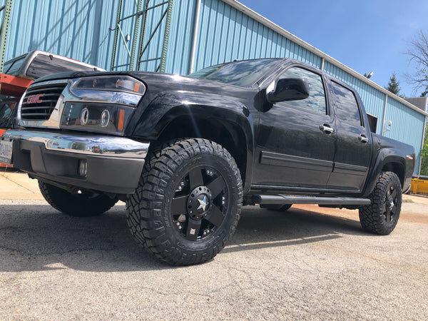 GMC Canyon With Leveling Kit Installed On Rim And Tires
