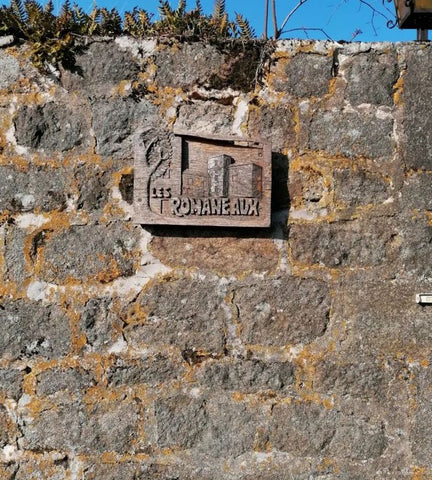 Hervé Souhaut - Rund um den alten Weiler LES ROMANEAUX in Arlebosc sind die Weingärten in der ARDECHE gelegen.