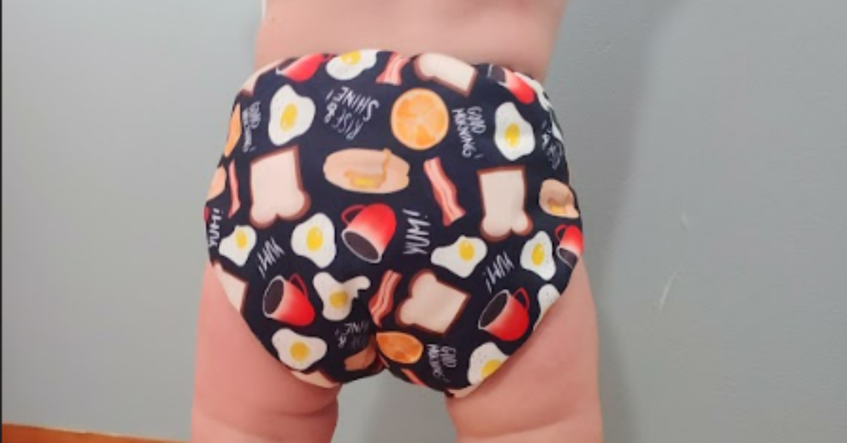 protection against diaper rashes as one of the cloth diapers benefits