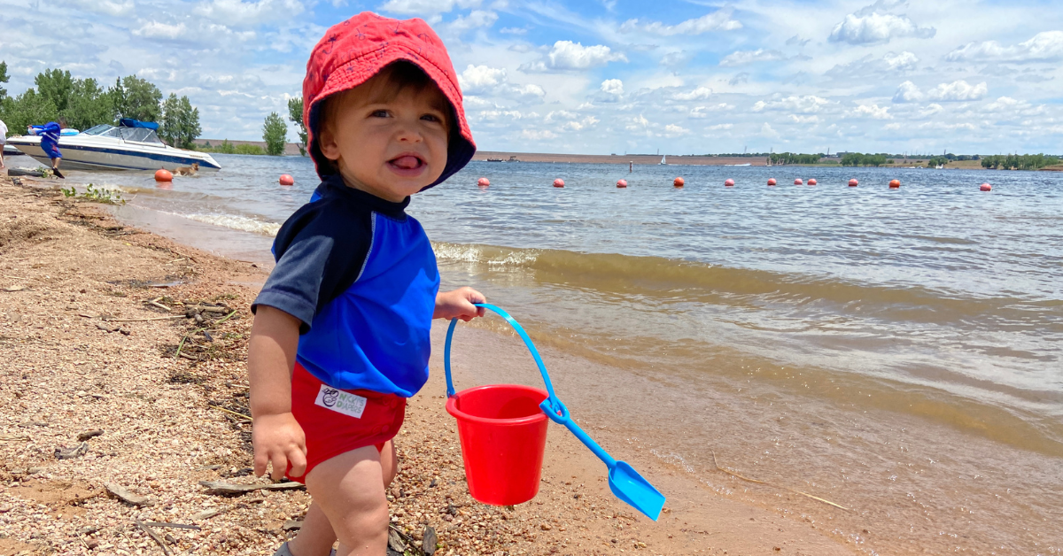 summer hat as one of the summer baby accessories