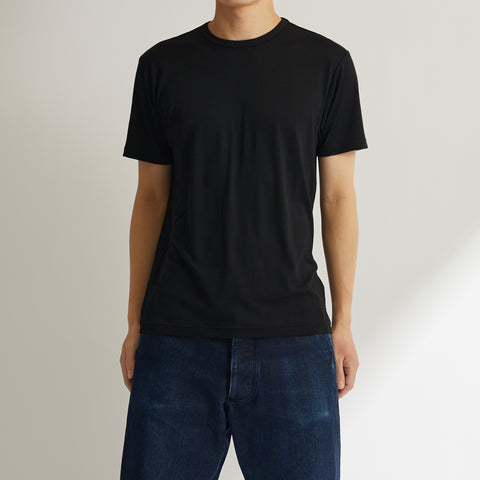 モデル：男性181cm、MEN'S メリノウール100%半袖TシャツLサイズの着用画像（前）
