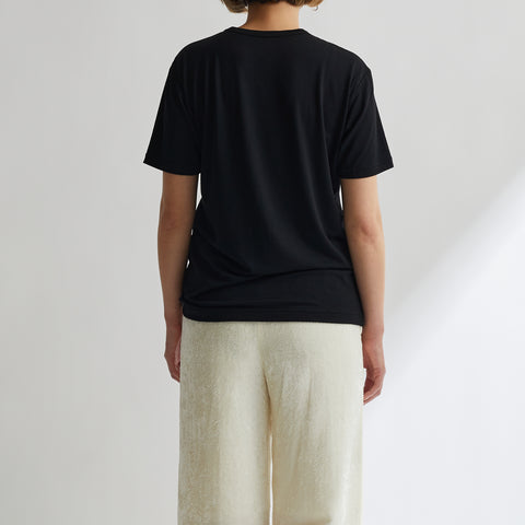 モデル：女性172cm、MEN'S メリノウール100%半袖TシャツMサイズの着用画像（後）