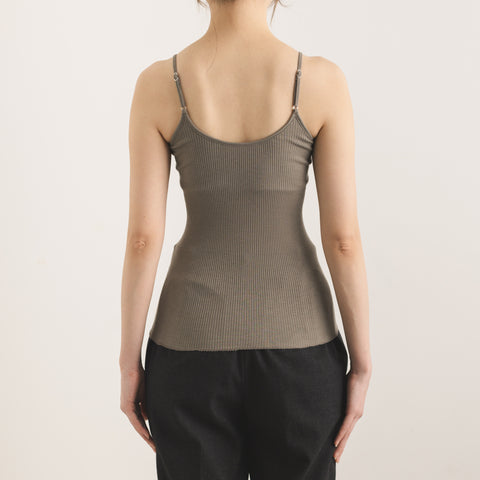 Model: 168cm C65, Wearing Cotton & Silk Rib Camisole with Bra size S (back)