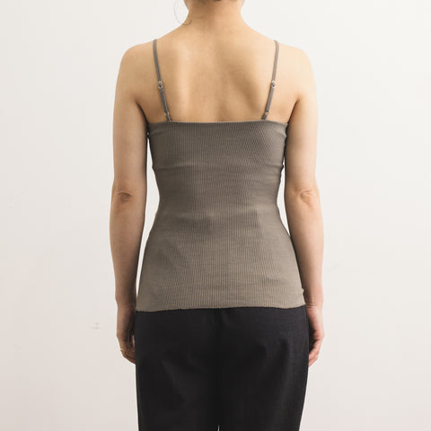 Model: 160cm B-C70, Wearing Cotton & Silk Rib Bandeau Camisole with Bra size M (back)