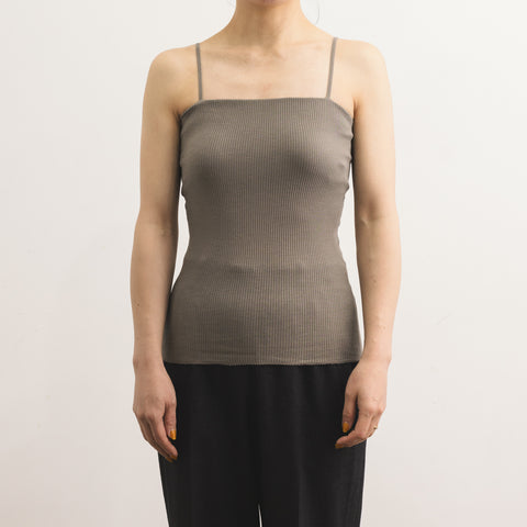Model: 160cm B-C70, Wearing Cotton & Silk Rib Bandeau Camisole with Bra size S (front)