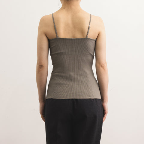 Model: 160cm B-C70, Wearing Cotton & Silk Rib Bandeau Camisole with Bra size S (back)