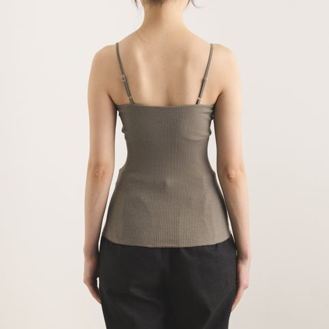 Model: 168cm C65, Wearing Cotton & Silk Rib Bandeau Camisole with Bra size S (back)